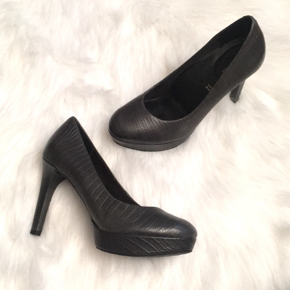 Rockport by Adidas Dark Navy  Heels